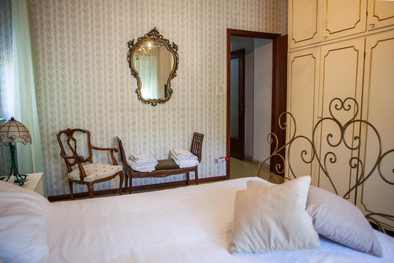 Bed and Breakfast Un Tuffo Nella Baia Di Capomulini à Acireale Extérieur photo